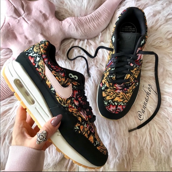 Nike Shoes - NWT Nike Air Max 1 Rare Floral